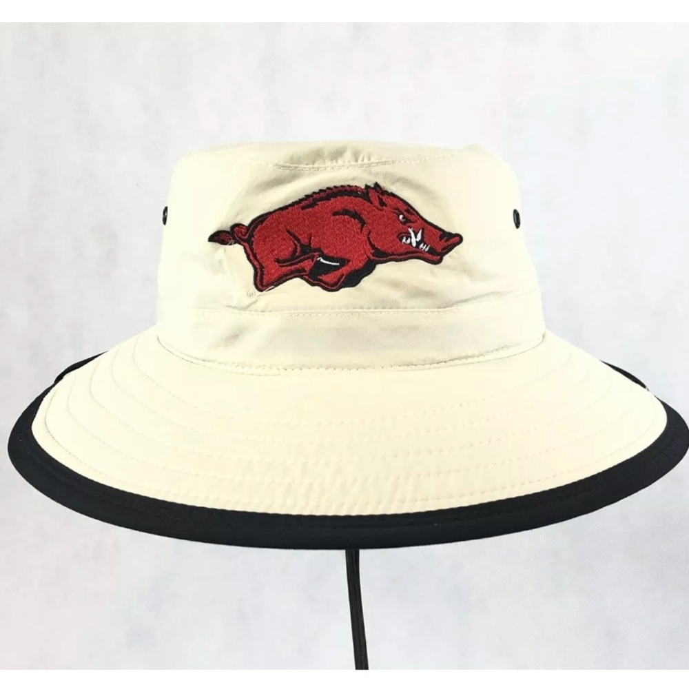 Arkansas Razorbacks S/M NWT Watership Hat